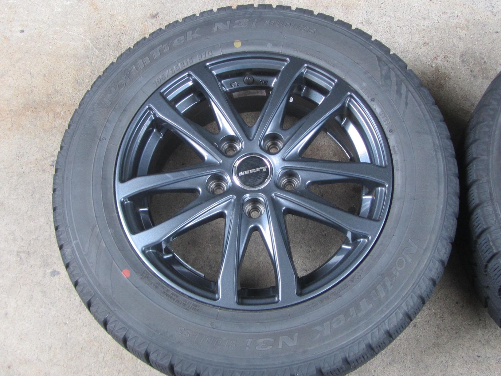 お買い得】195/65R15 スタッドレス ノーストレック N3i エスクァイア