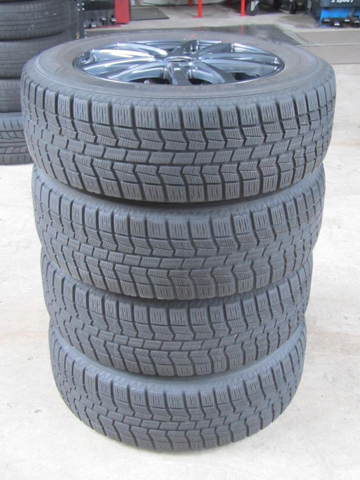お買い得】195/65R15 スタッドレス ノーストレック N3i エスクァイア