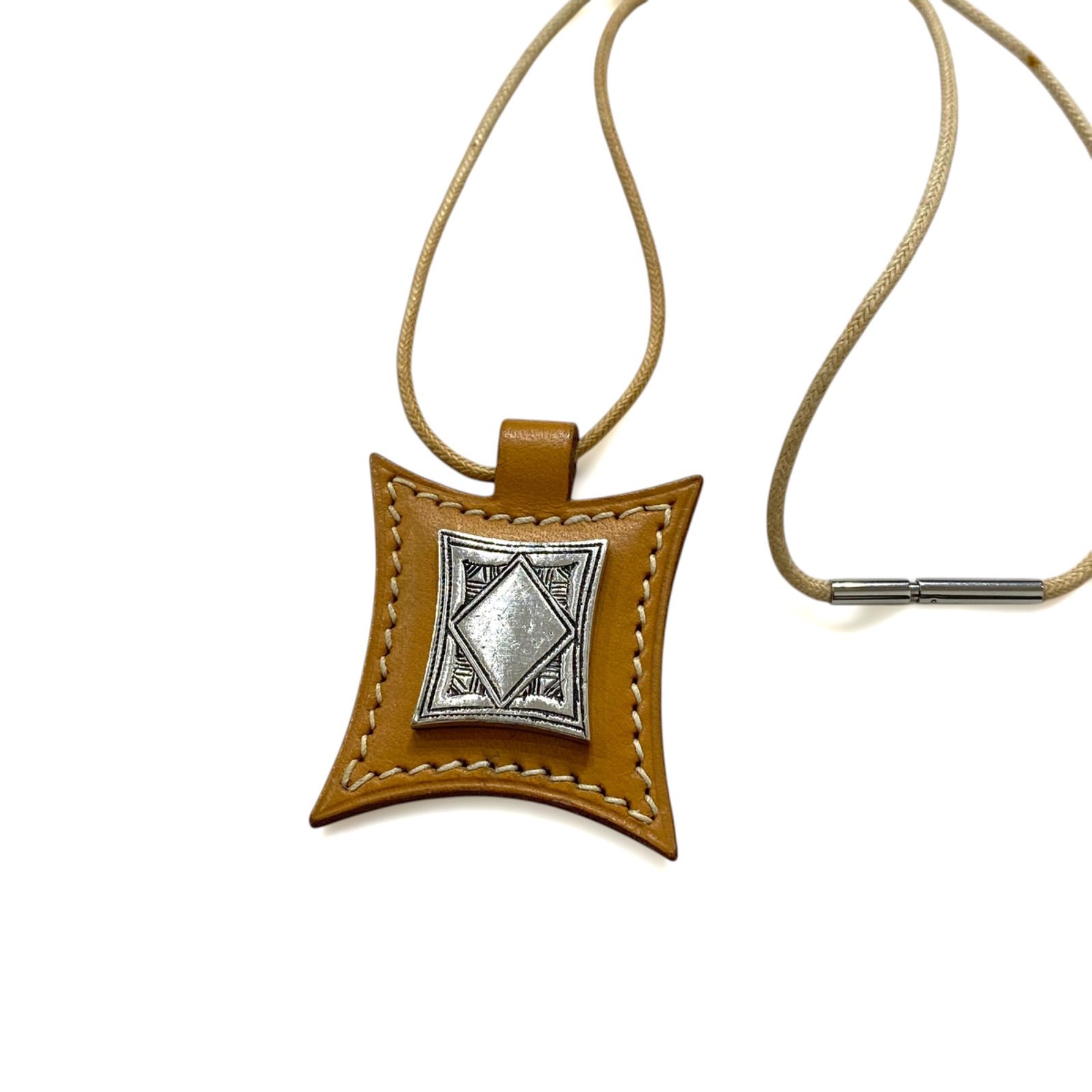 エルメス トゥアレグ ネックレス キャメル×シルバー チョーカー チャーム HERMES AC0084