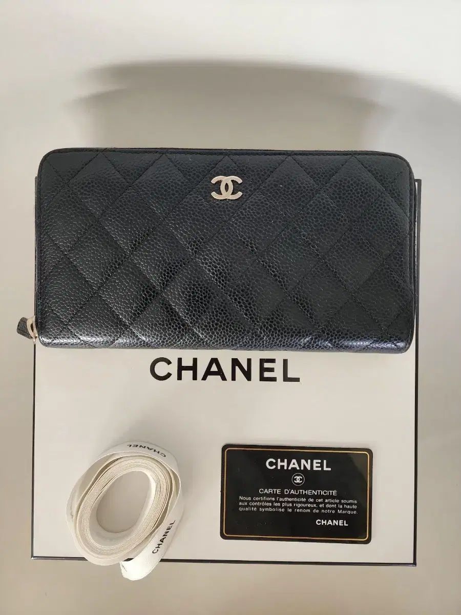 デパートCHANEL シャネル ブラックキャビア シルバー ジッパー ドル 長財布 状態良し