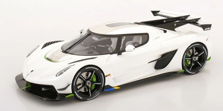 GTスピリット 1 12 ケーニグセグ イェスコ 2019 ホワイトメタリック ブラック 999台 GT Spirit 1 12 Koenigsegg Jesko 2019 GT501