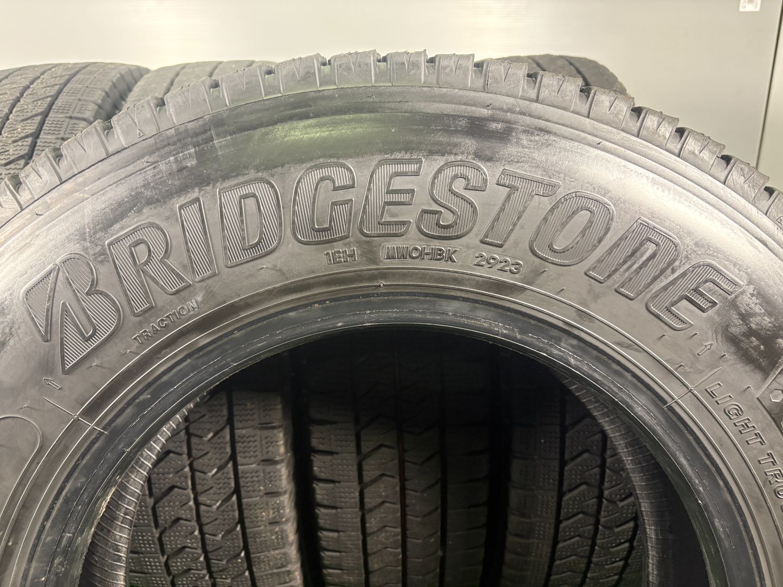 スタッドレス TA