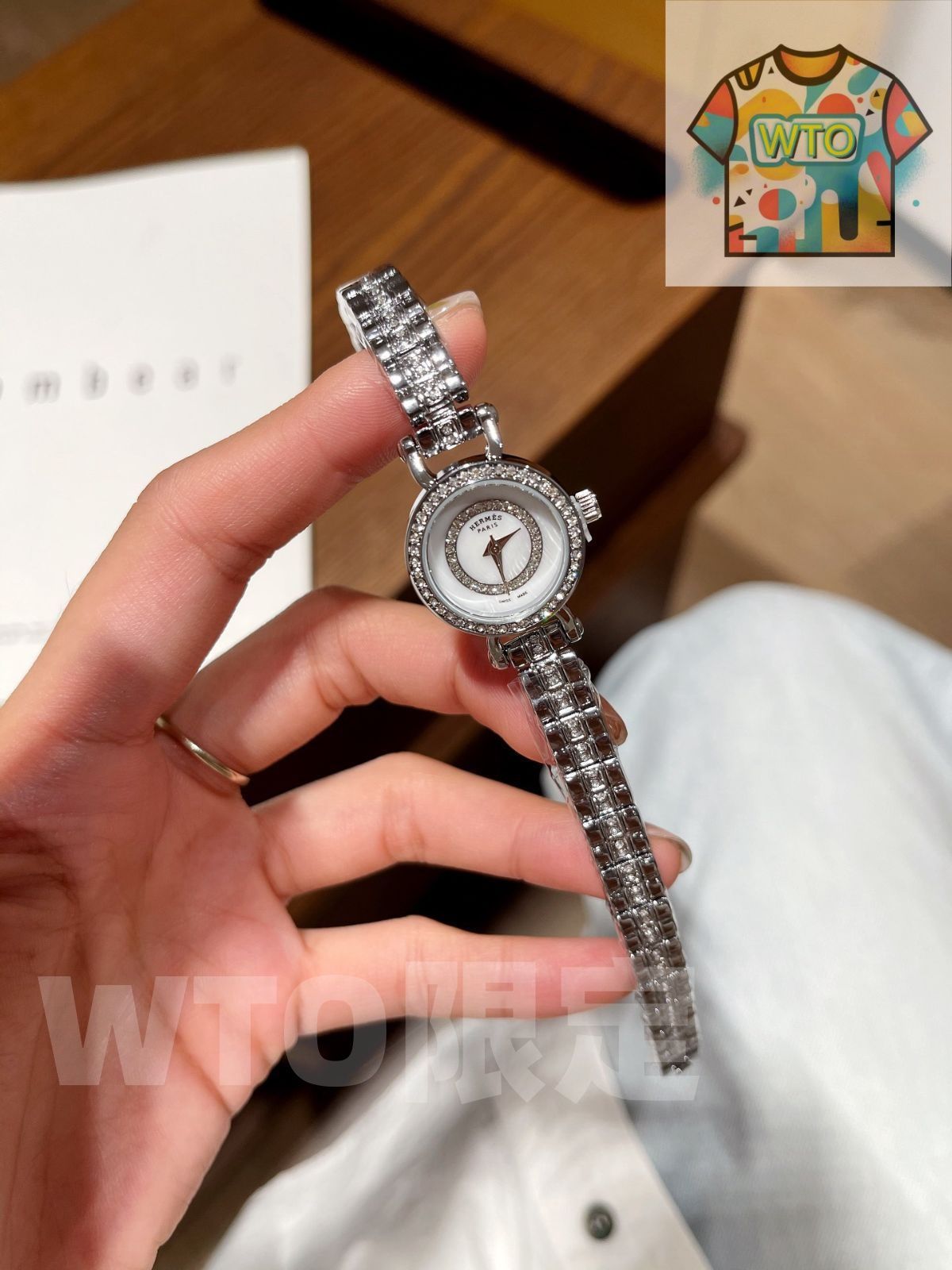 です 特別オファーの女性用腕時計