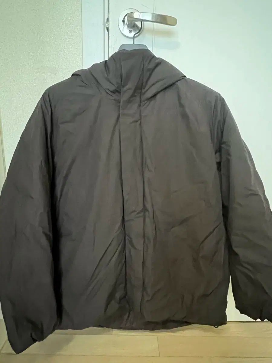 UNIQLO U パフテック ボリューム パーカ DARK BROWN Lサイズ