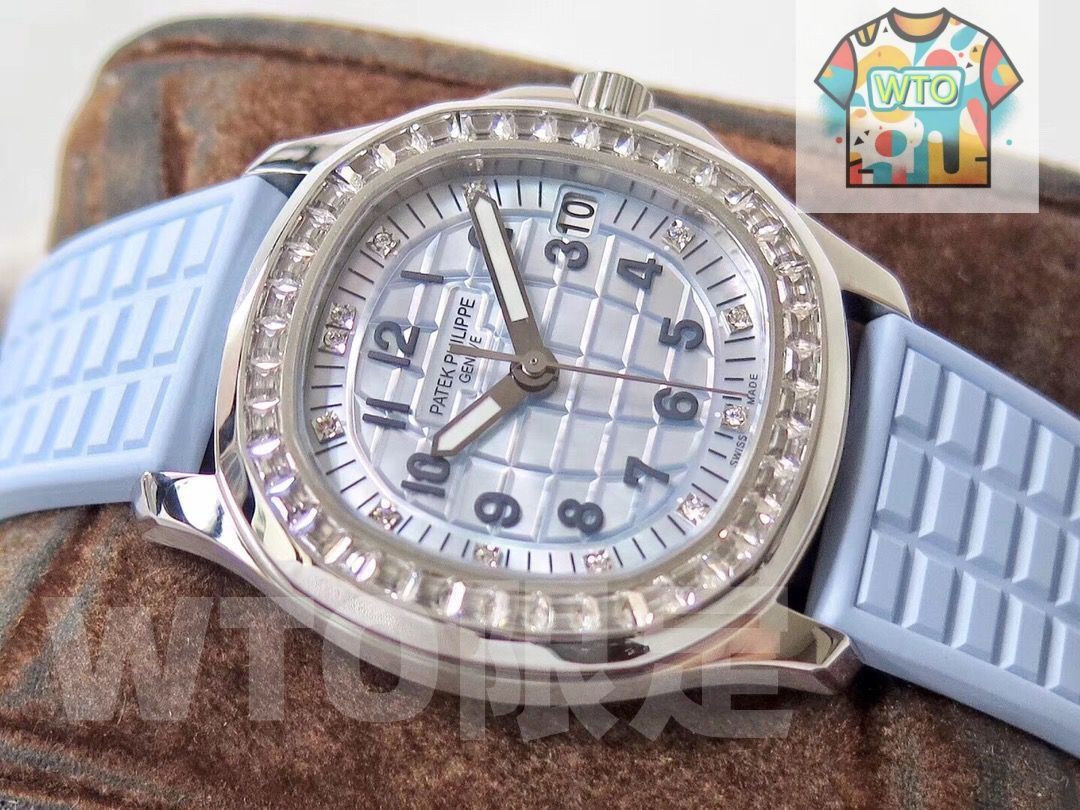 パテックフィリックブルーのレディースウオッチ