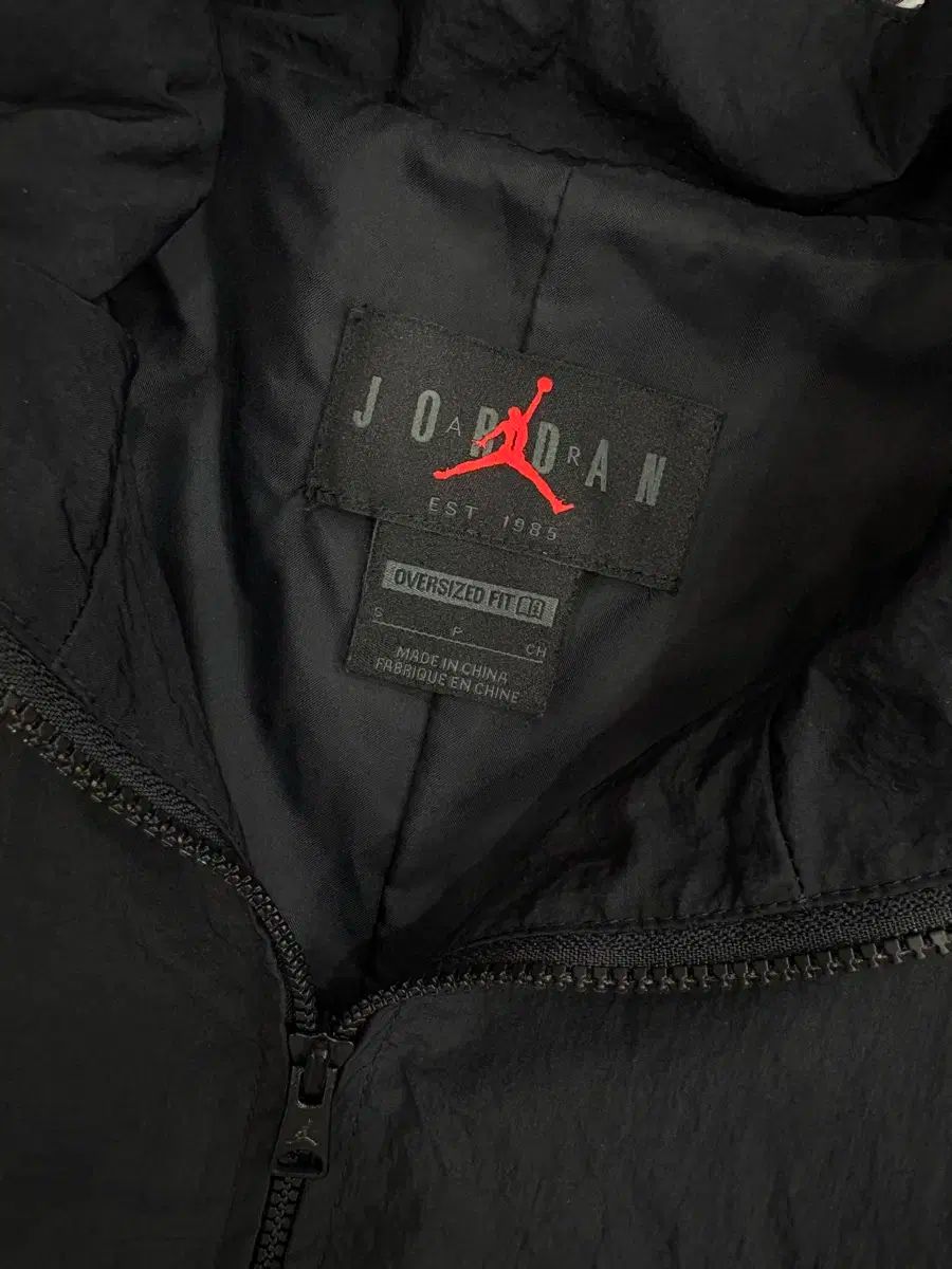 ジョーダン ロング ウーブン ウィンドブレーカー ブラックS