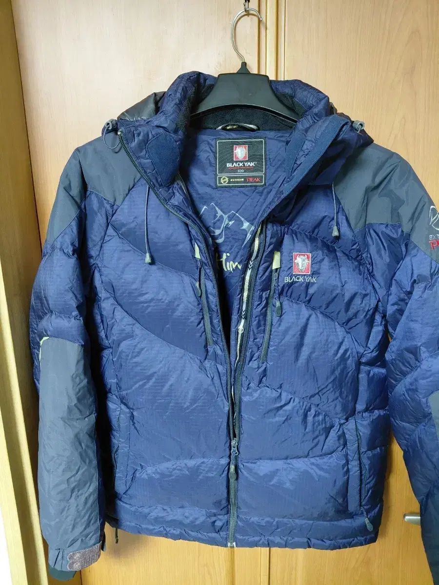 BLACK YAK 100 エクストリーム ギターピック ダウン