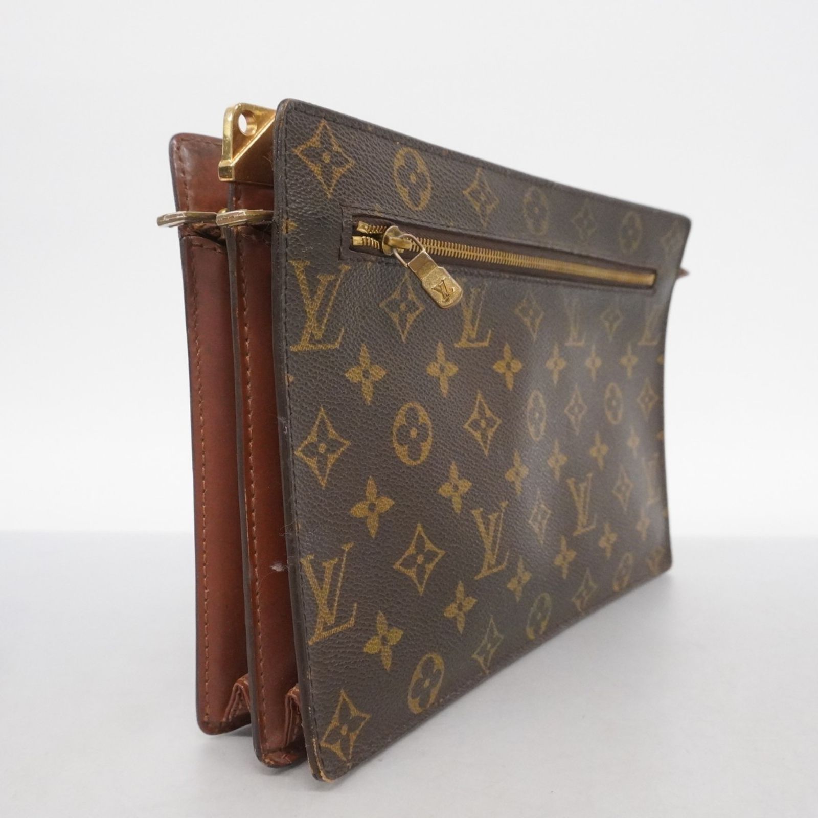 クラッチバッグ