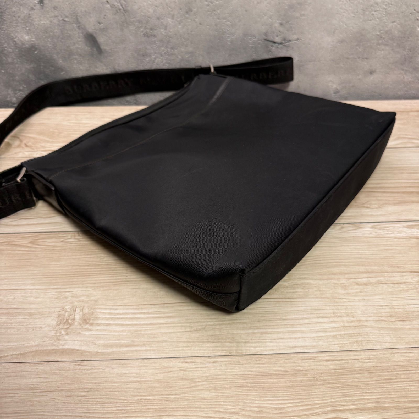 ✨BURBERRY BLACK LABEL バーバリーブラックレーベル ショルダーバッグ