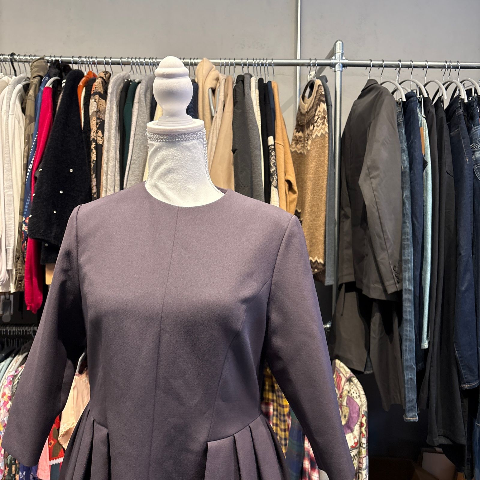 アドーア ADORE 無地 フ Aライン ワンピース one-piece お呼ばれ デート オフィスカジュアル 食事会 七分袖 グレージュ Mサイズ 38 9号