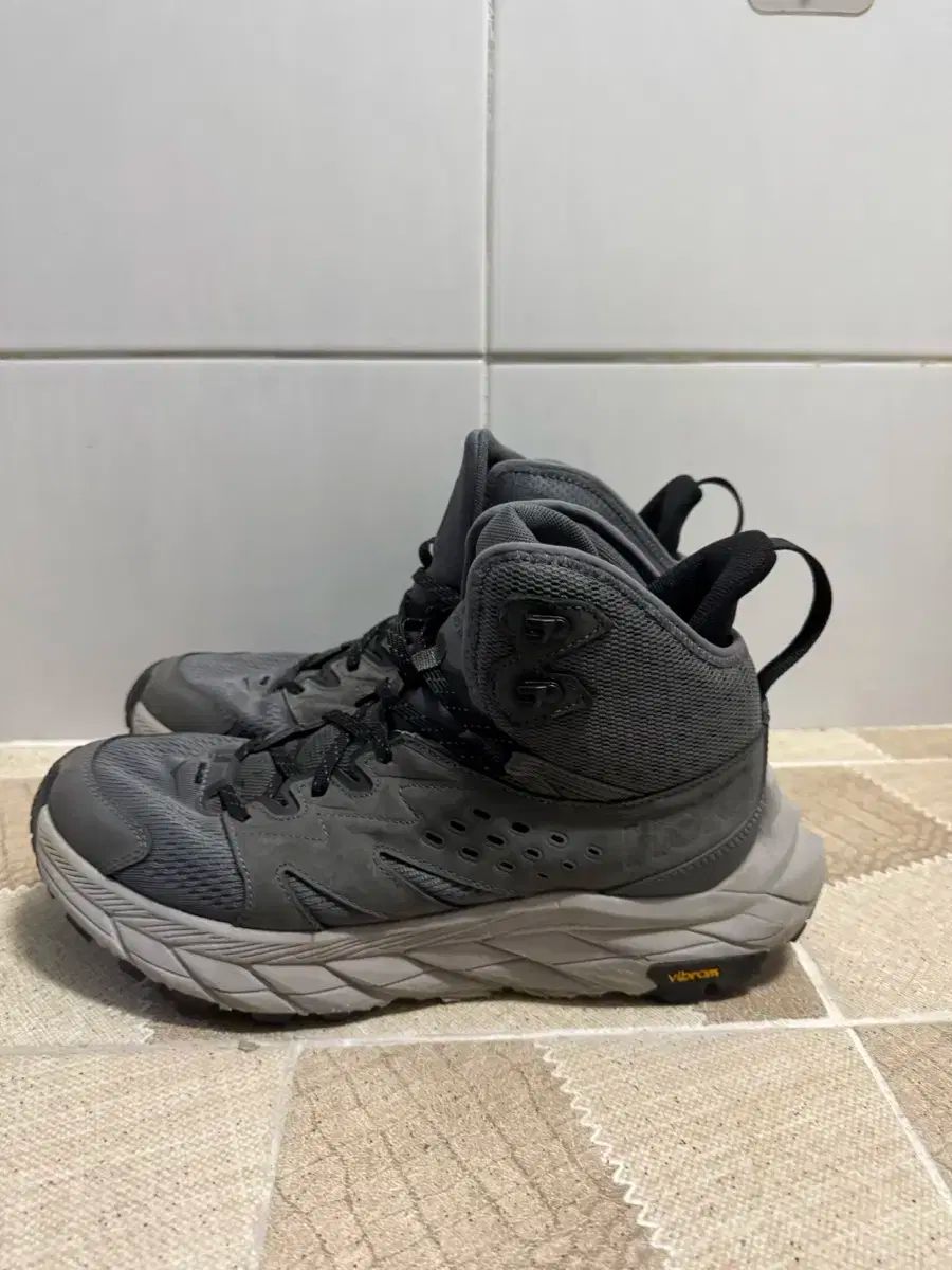 ホカアナカッパ 275 ビブラム Vibram 超軽量 トレッキング ブリーズ