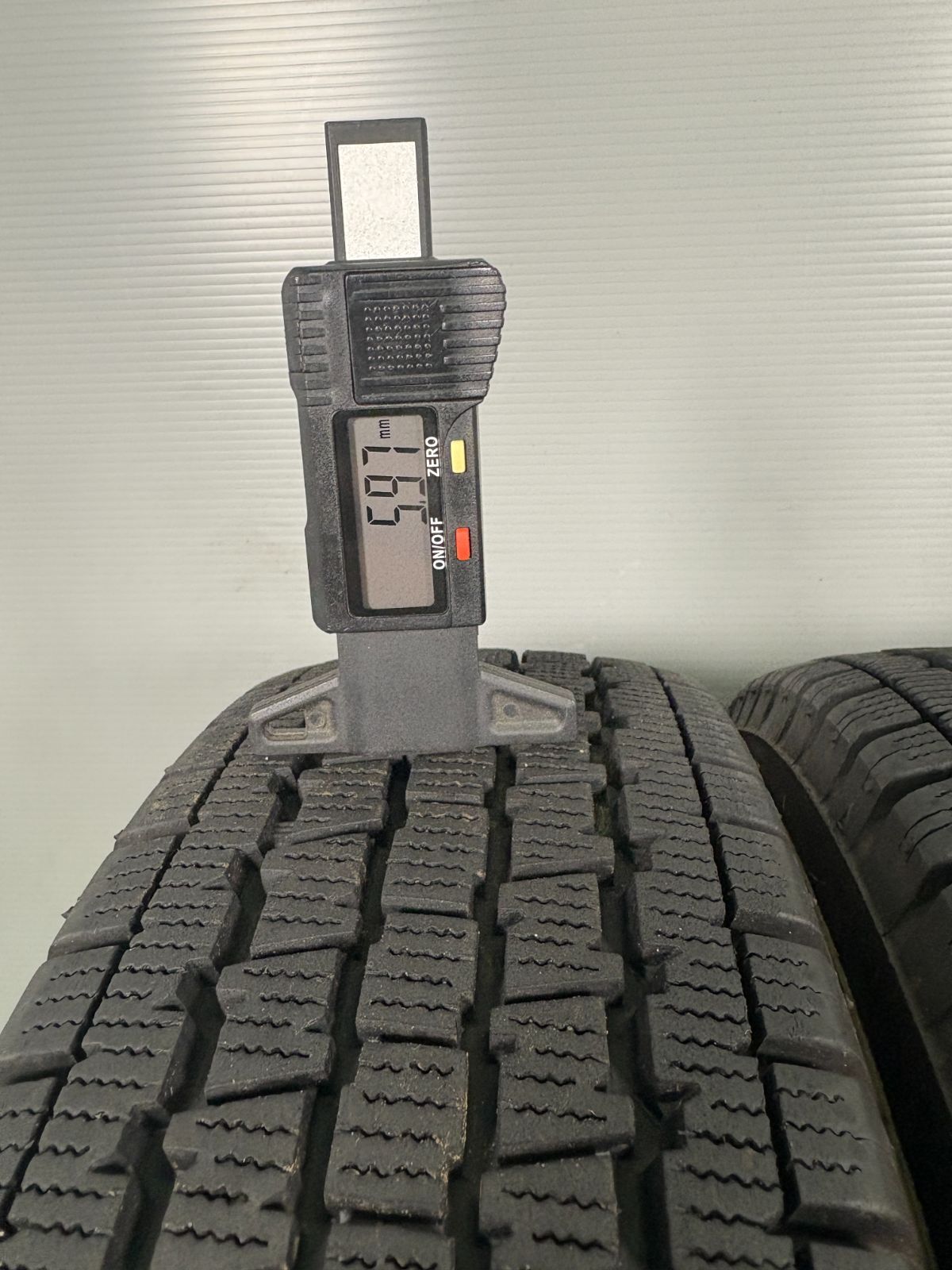  145 80 R 12 LT ブリヂストン W 300 製 4本 冬 タイヤ スタッドレス TA 759 12インチ以下 スタッドレス