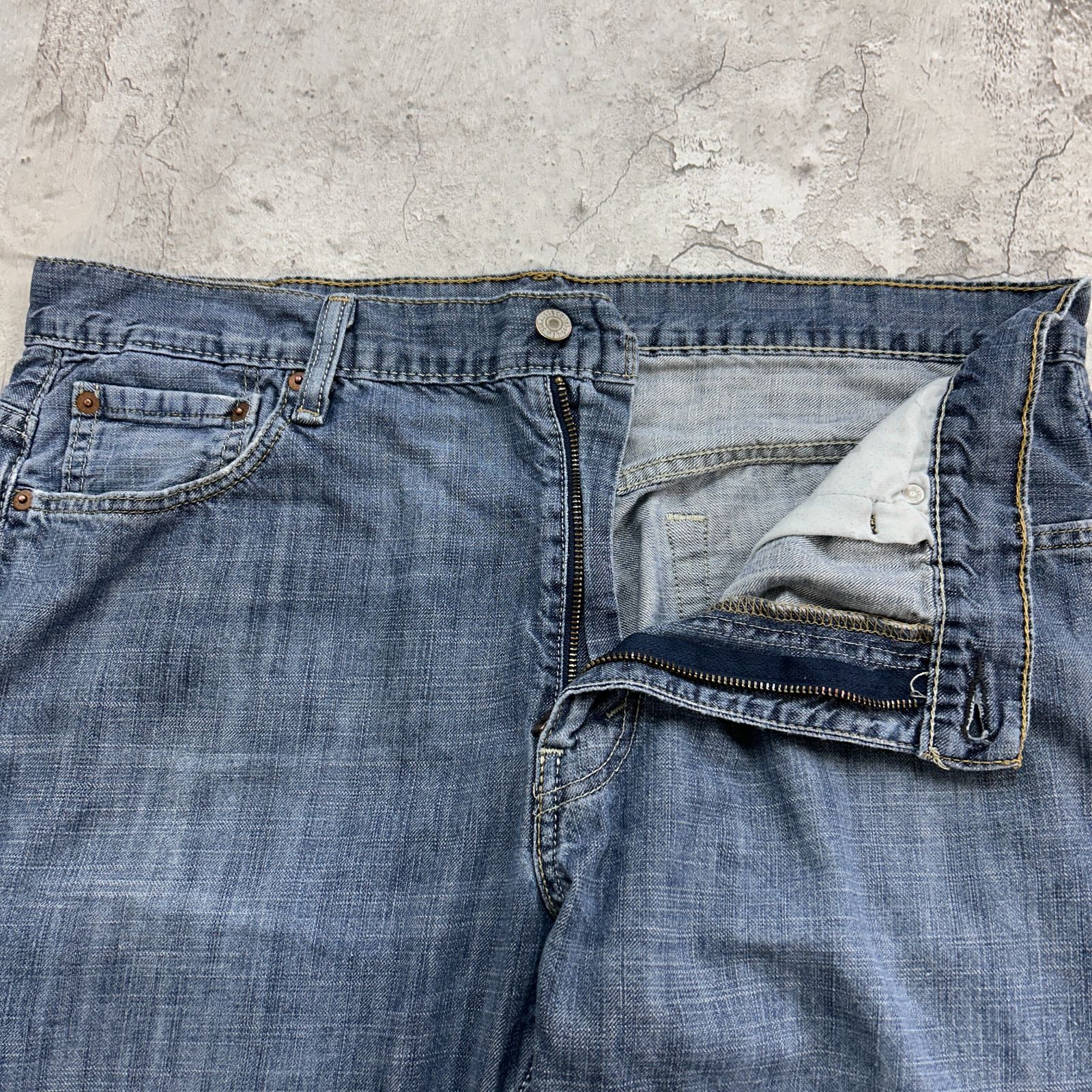 リーバイス569 Levis W36 デニム 濃紺 青 古着 ボトム 19751の Levi