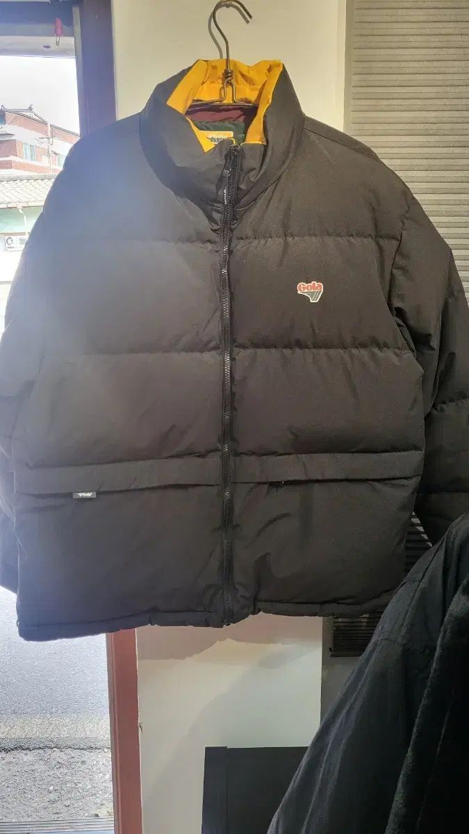 Gola ゴーラ ブラック リバーシブル ダウン アウター