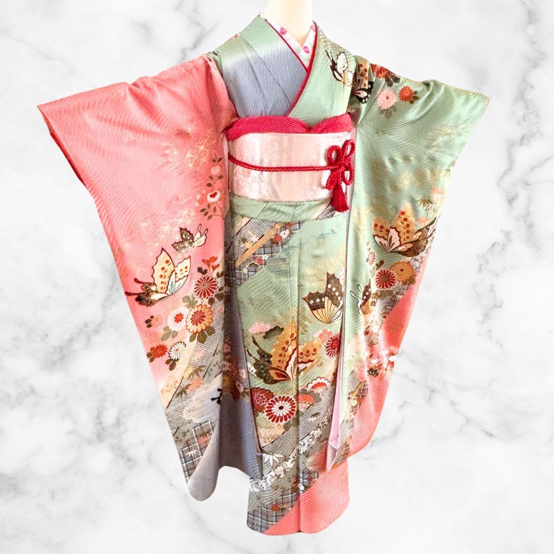 振袖 フルセット 正絹 身丈165 cm トールサイズ 刺繍衿付き パステルグリーン×ピンク×グレー 金彩 蝶模様 上品でかわいいデザイン 成人式 結婚式 前撮りにも 着映えする の正絹ふりそで