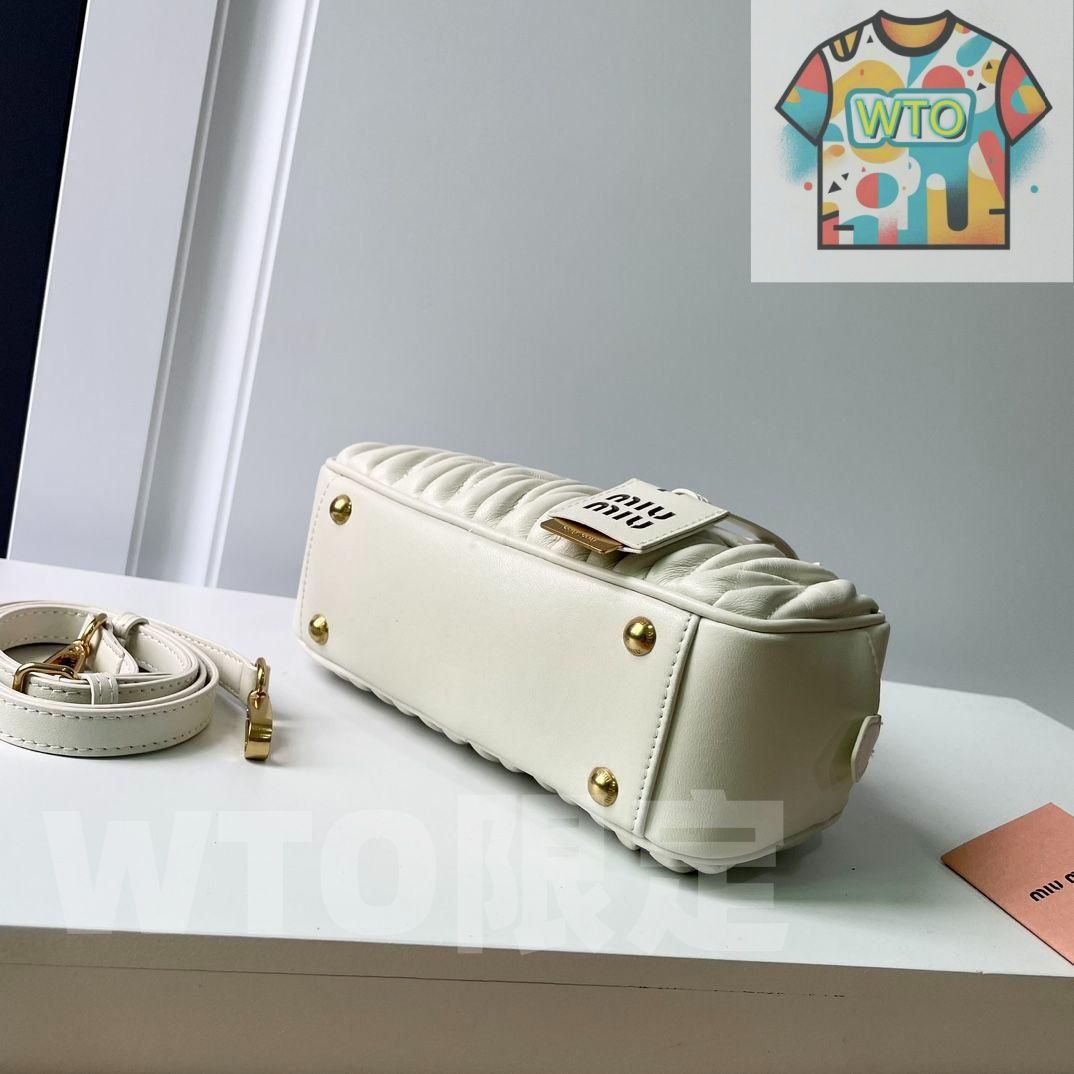  MIUMIU ショルダーバッグ-WTO輸入-FSA 20 その他 バッグ