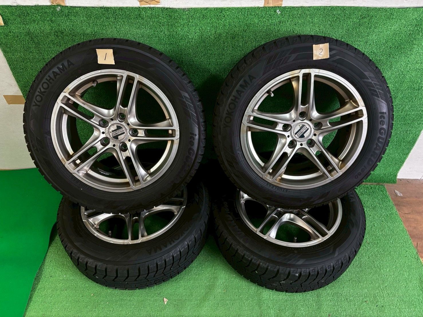 BMWミニ クロスオーバーZA 16バッキンガム スタッドレスタイヤ ケレナーズスポーツ製 社外アルミホイール205 60 16 み