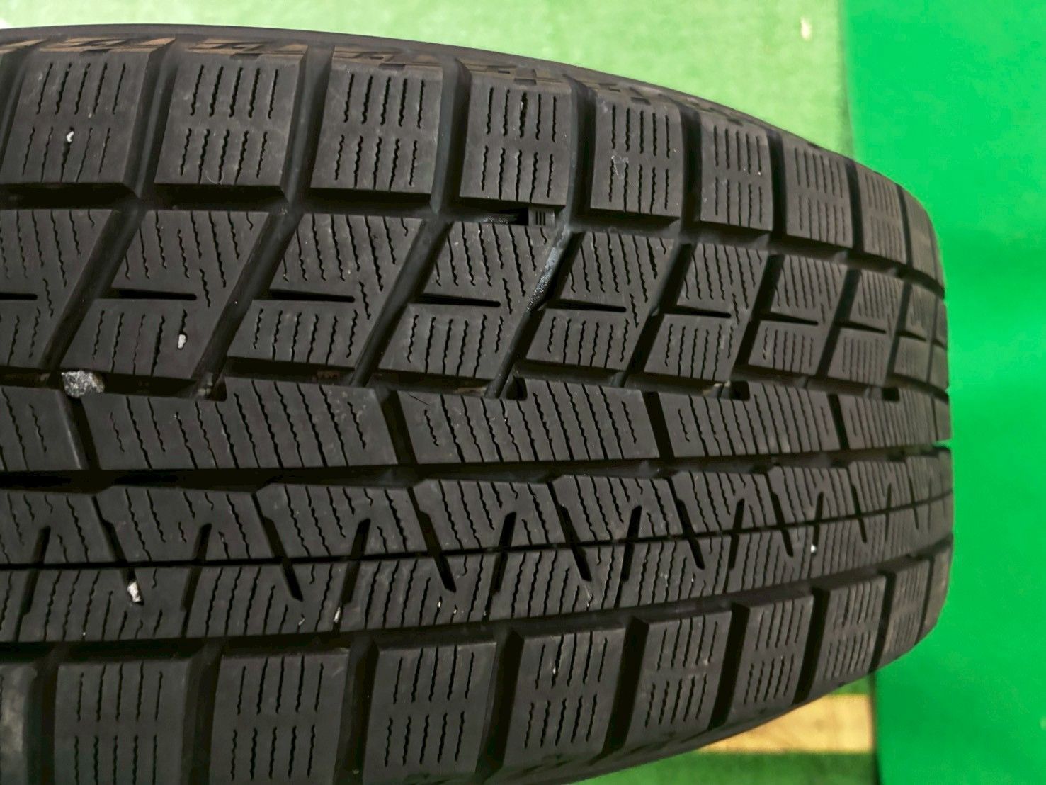 スタッドレスタイヤ ケレナーズスポーツ製