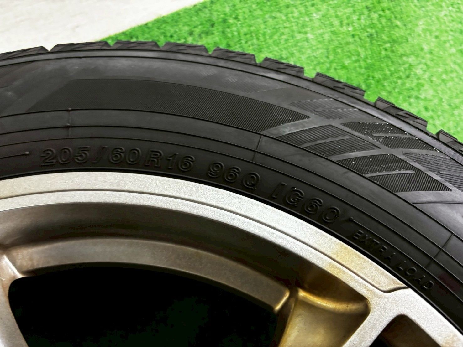 スタッドレスタイヤ ケレナーズスポーツ製