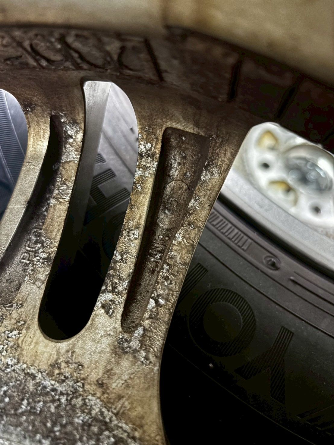  BMWミニ クロスオーバーZA 16バッキンガム スタッドレスタイヤ ケレナーズスポーツ製 社外アルミホイール205 60 16 み 16インチ タイヤ ホイールセット