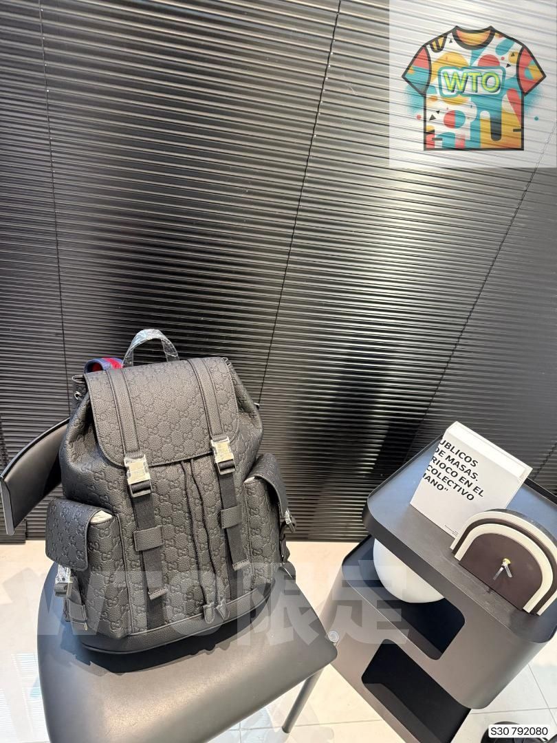 GUCCI ショルダーバッグ