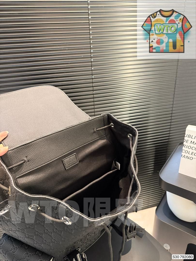 GUCCI ショルダーバッグ