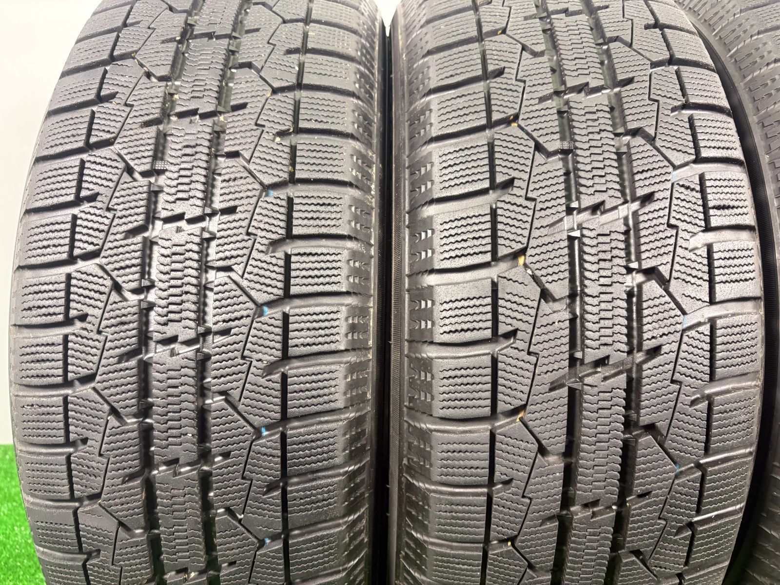 205 60 R 16 トーヨー GARIT GIZ 2020年製 4本 冬 タイヤ スタッドレス TA 761