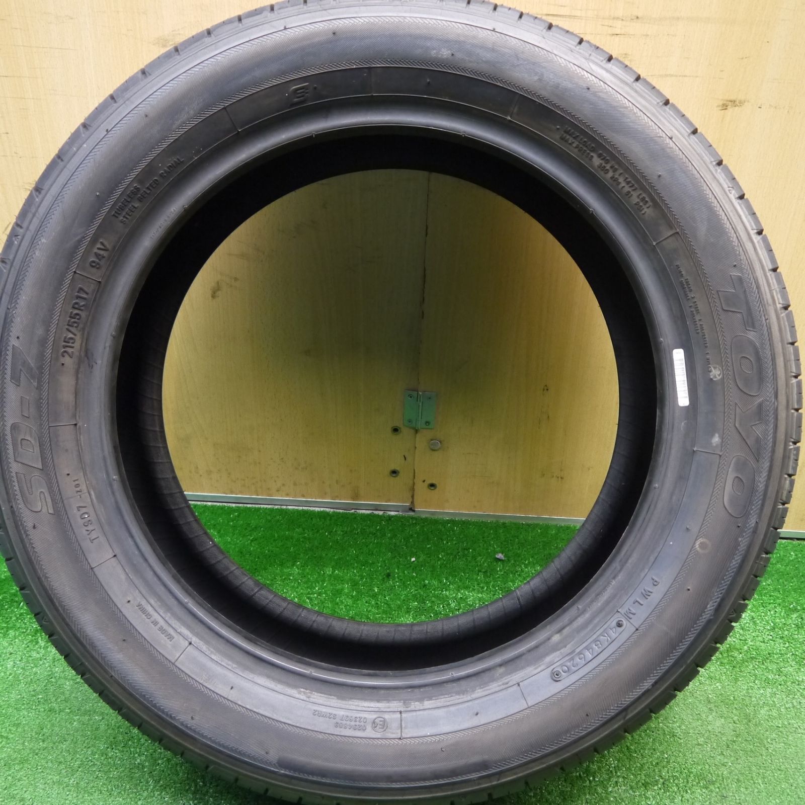 新車外し 1本 215 55 R 17 トーヨー SD 7 タイヤ 17インチ クラウン カムリ ヴェゼル スカイライン フォレスター 等 ノタ