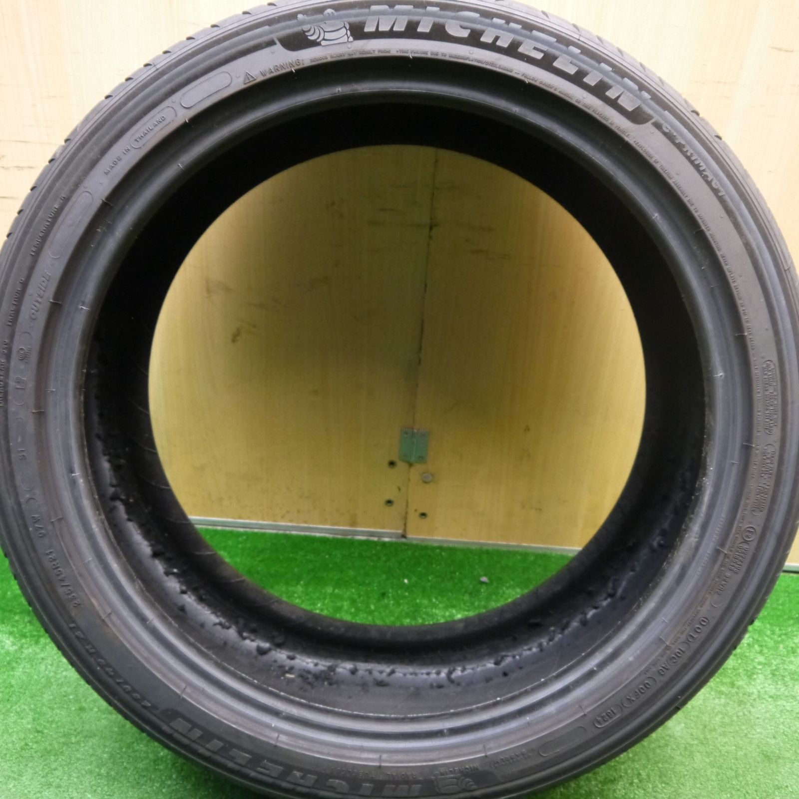 バリ溝 24年 9分 1本 235 45 R 21 ミシュラン e PRIMACY eプライマシー タイヤ 21インチ クラウン スポーツ ベンツ 等 ノタ