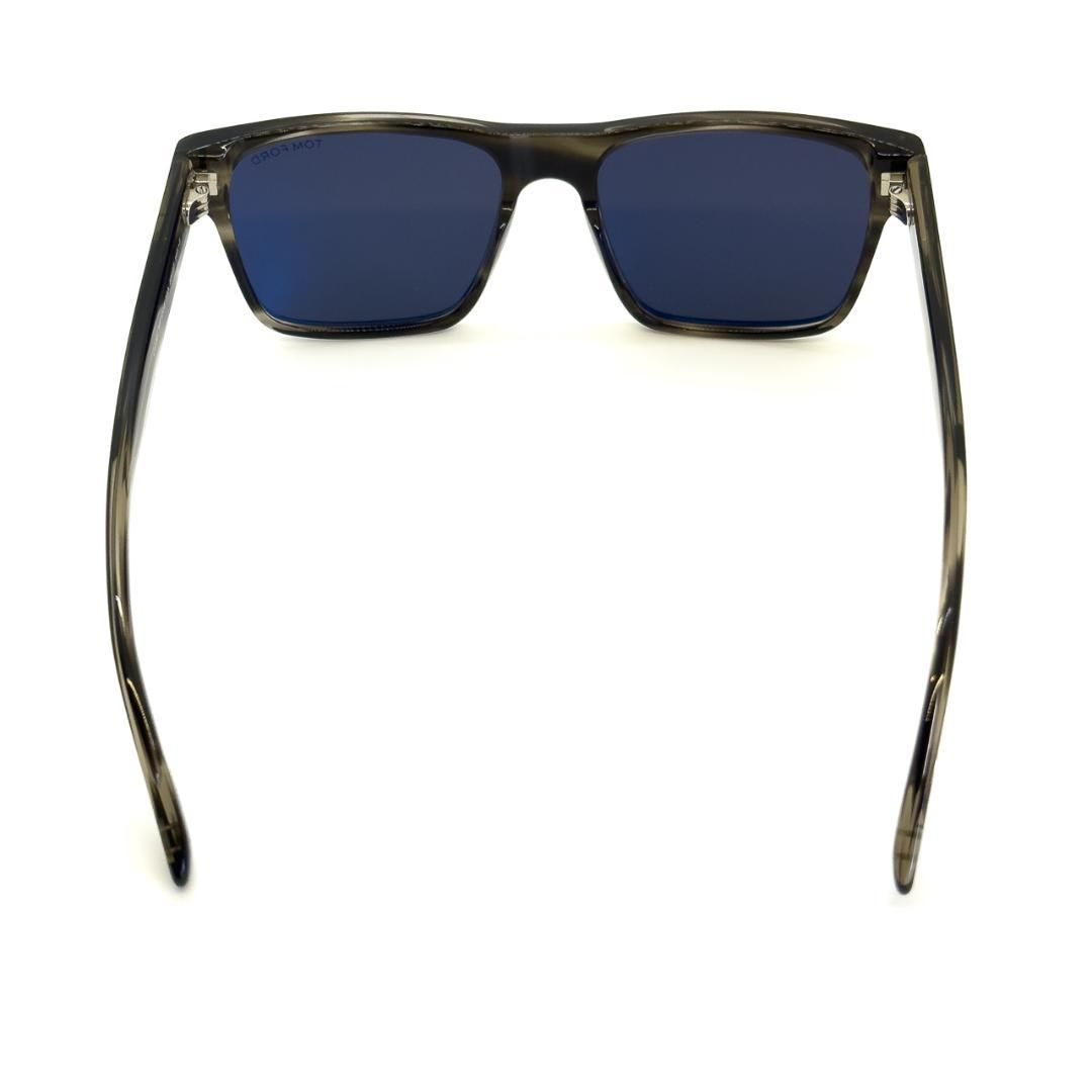 Calder グレイハバナ