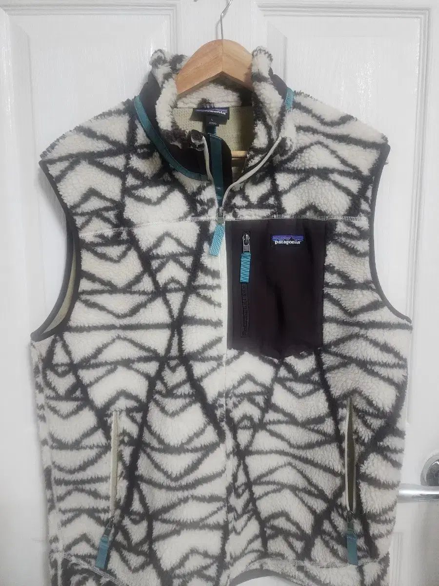 パタゴニア レトロ ファイル ベスト パータン