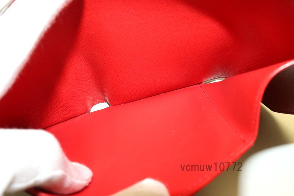 ポルトフォイユヴィクトリーヌ 3つ折り財布