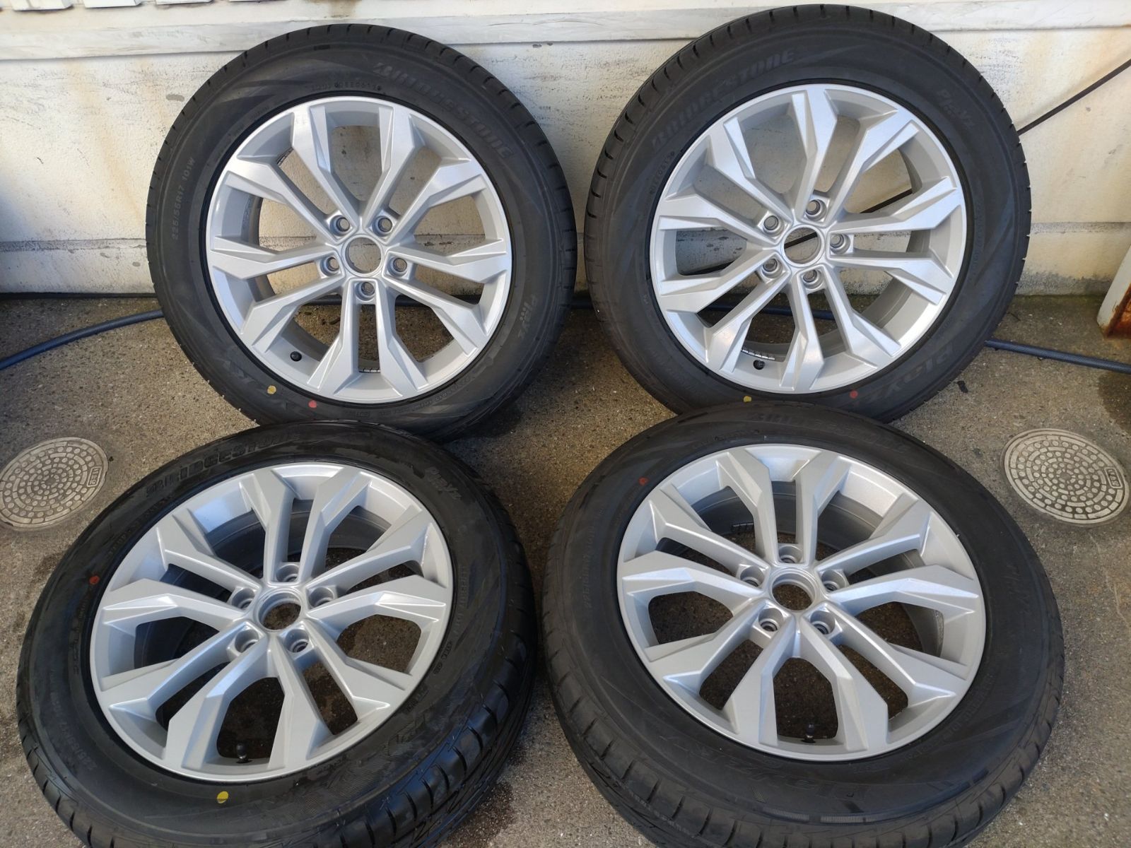 VW フォルクスワーゲン パサート ヴァリアント ホイール 112 5 H 17インチ 7 J 40＆ ブリヂストン PlayZ RV 225 55 R 17 4本