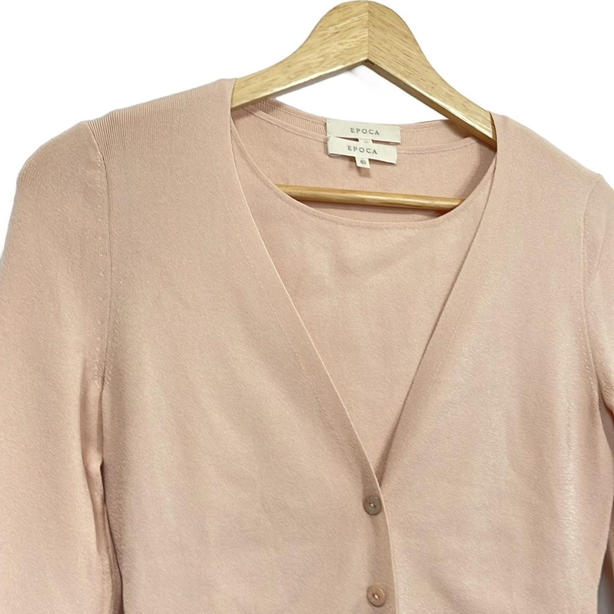 - ピンクベージュ