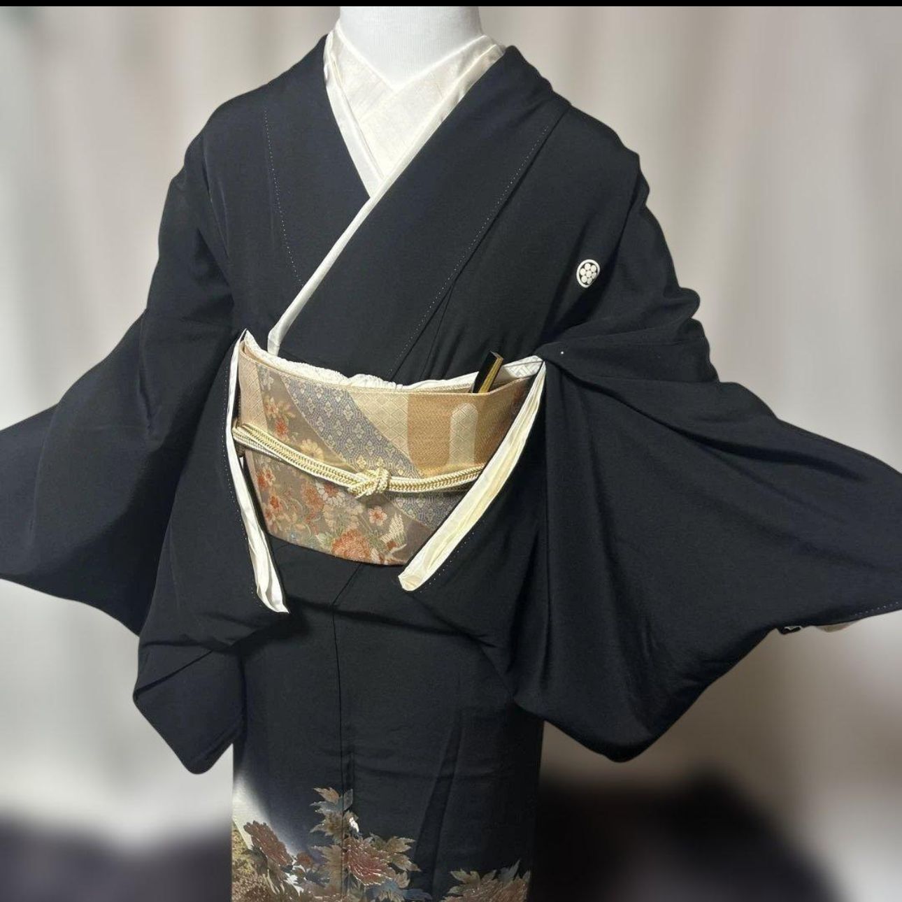 未使用近い 美品 袷 正絹 作家 金箔 黒留袖 フルセット 西陣唐織最高級