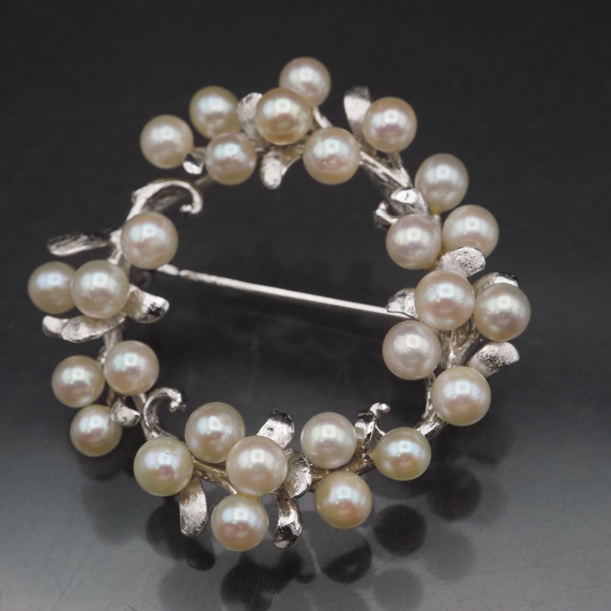 H951 淡水真珠 パール SILVER刻印 ブローチ リーフ デザイン シルバー コサージュ 6月誕生石