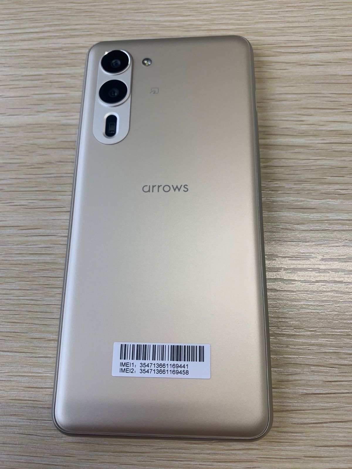 ★ドコモ arrows We2 Plus★数回使用美品★シャンパン★F-51E★ arrows大好き！』 FCNT arrows We2 Plus F-51E docomo [シャンパン