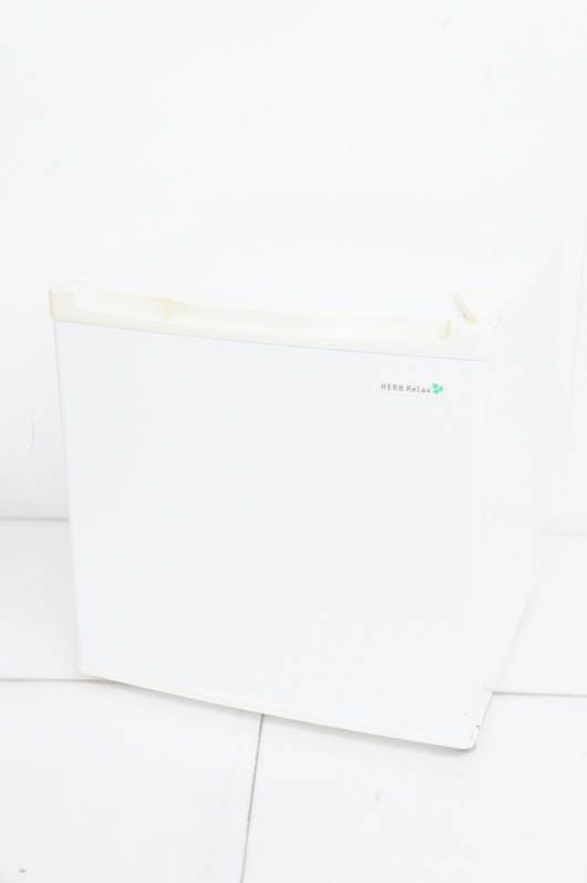 中古】ヤマダ電機YAMADA ノンフロン電気冷蔵庫 YRZ-C05B1 45L 右開き 1