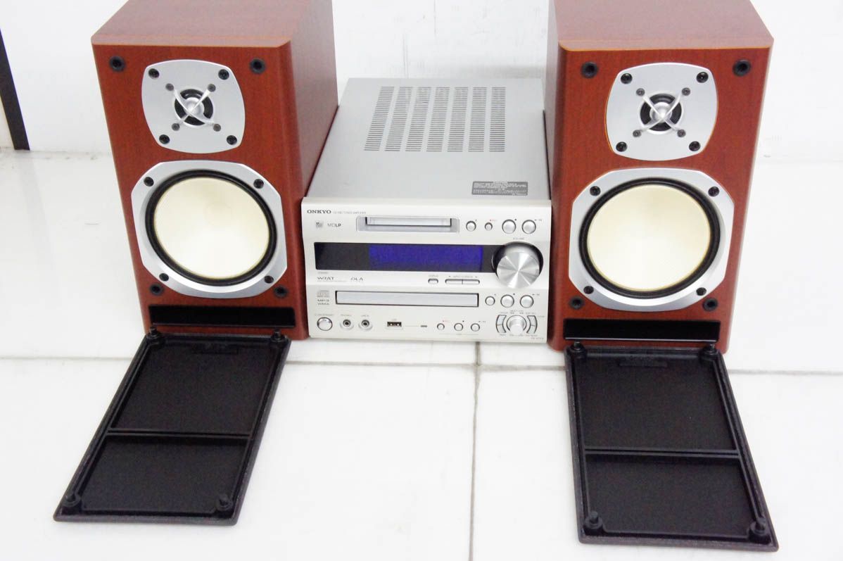 ONKYOオンキヨー CD MDチューナーアンプシステム X-N7FX ミニコンポ オーディオ