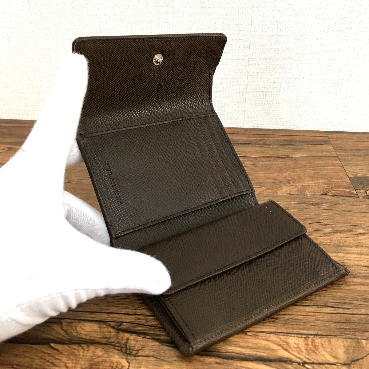 BURBERRY 三つ折り財布