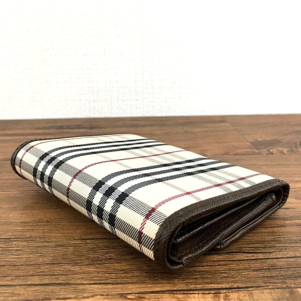 BURBERRY 三つ折り財布