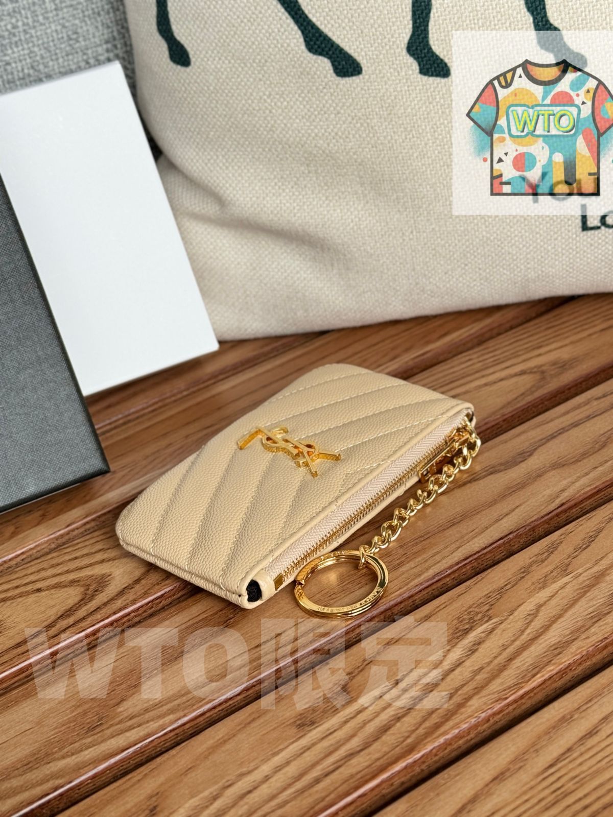 今日 YSL サンローラン バッグ 財布 在庫 価格