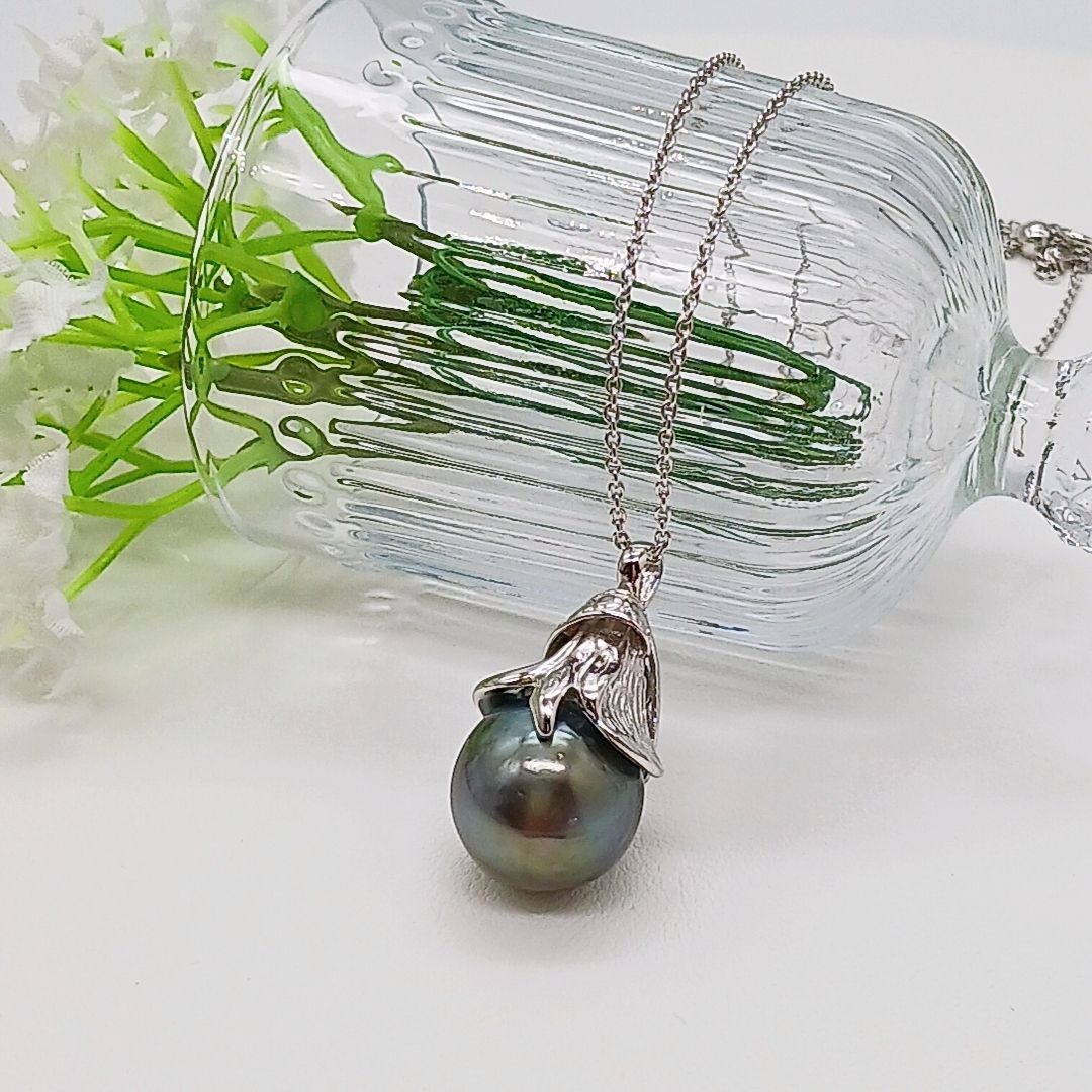 SV南洋黒蝶真珠ペンダント 大珠約14 3ミリ タヒチ真珠ペンダント 商品番号14-810