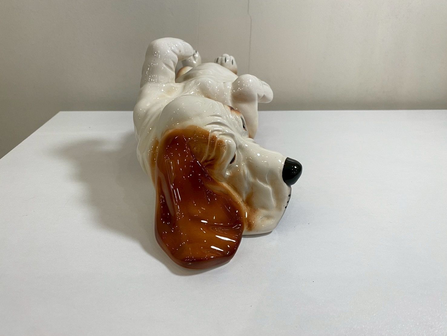 □バセットハウンド 陶器 置物 ハッシュパピー 犬 dog 人形 オブジェ