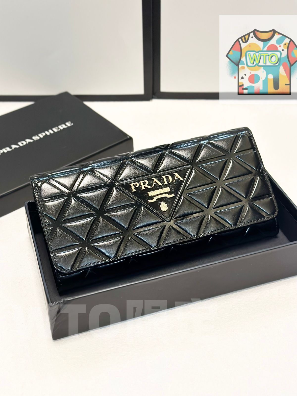 今日 PRADA プラダ ブラック ツーフォール ウォレット 在庫 価格
