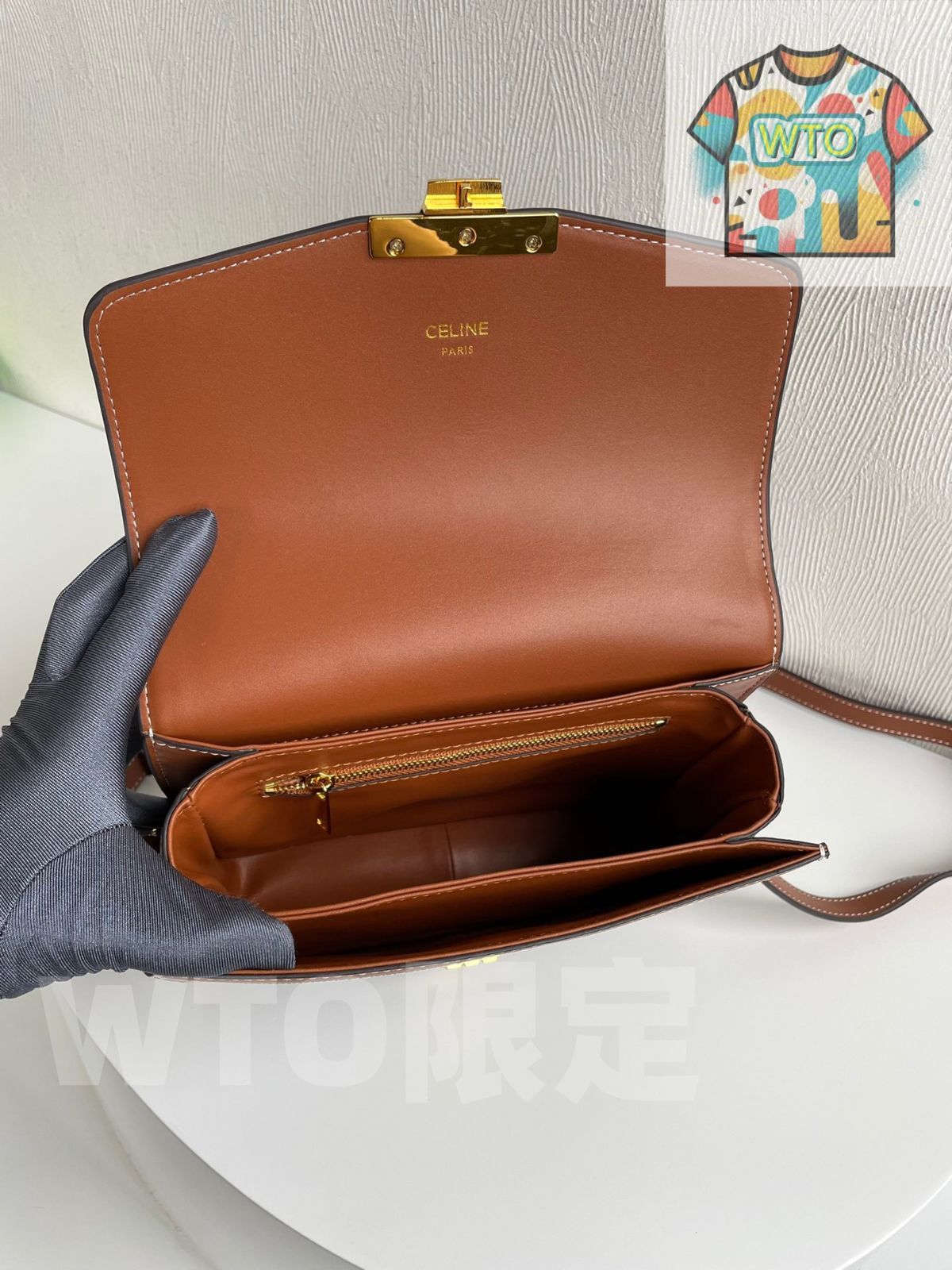  今日 CELIN E セリーヌ な価格で在庫あり ショルダーバッグ バッグ