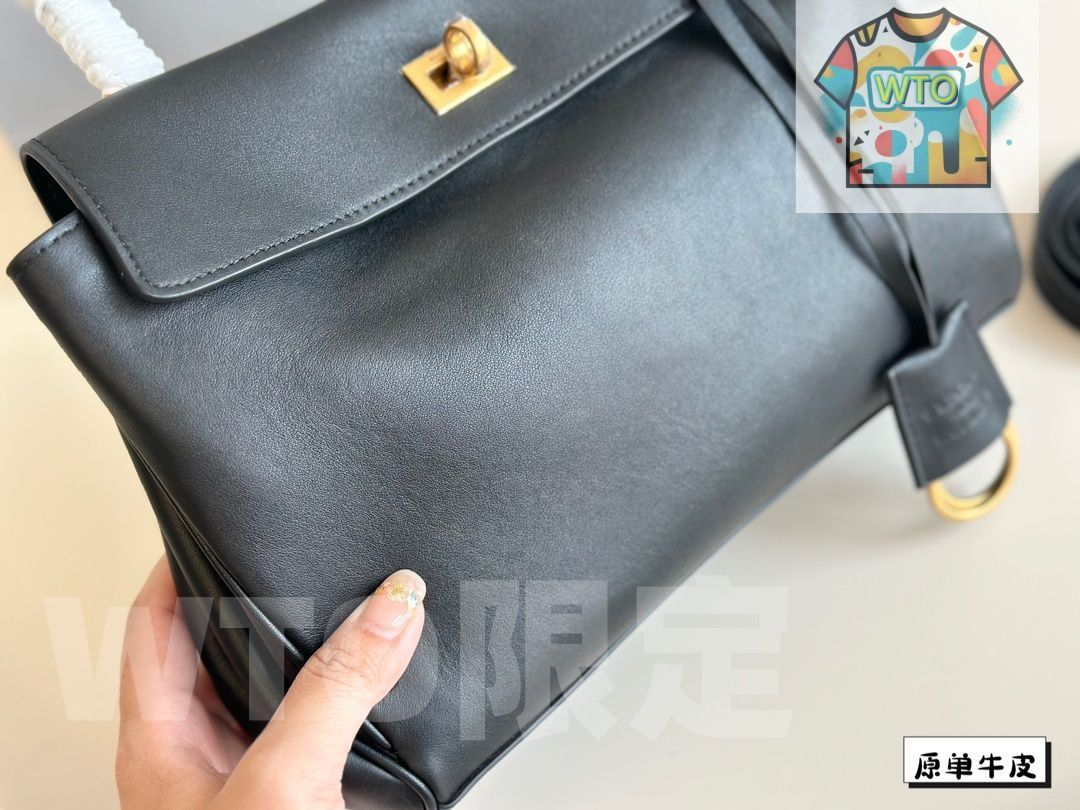 今日 エルメス Rodeo レザーバッグの落ち着いたエレガントなスタイル