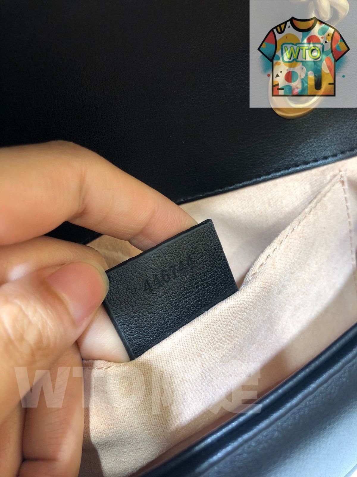  今日 GUCCI GG Marmont ブラック 22 x 15 ウェーブレザーチェーンバッグ 価格 ショルダーバッグ バッグ