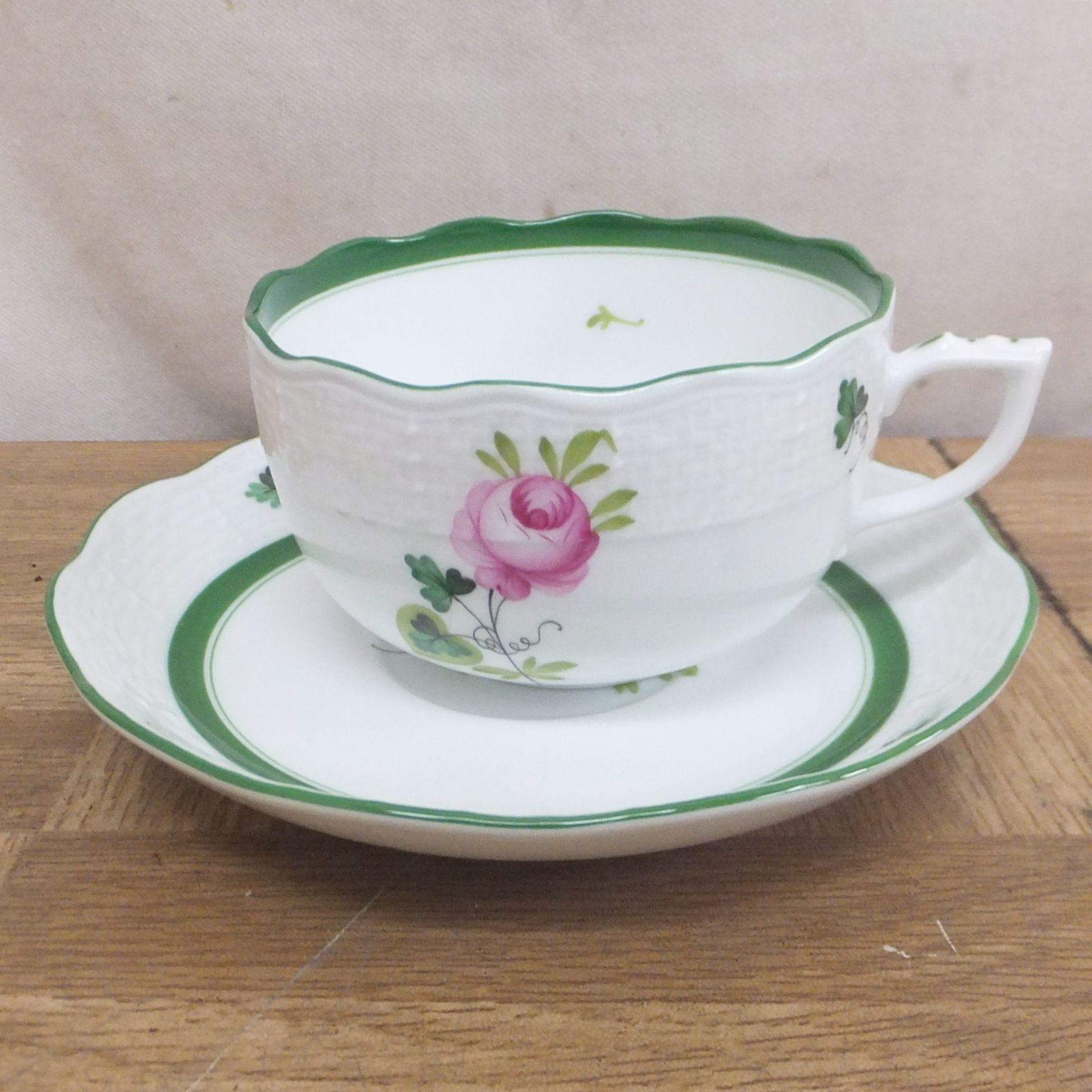 R587 ヘレンド ウィーンのバラ カップ&ソーサー 5客 ハンガリー 磁器ブランド 50
