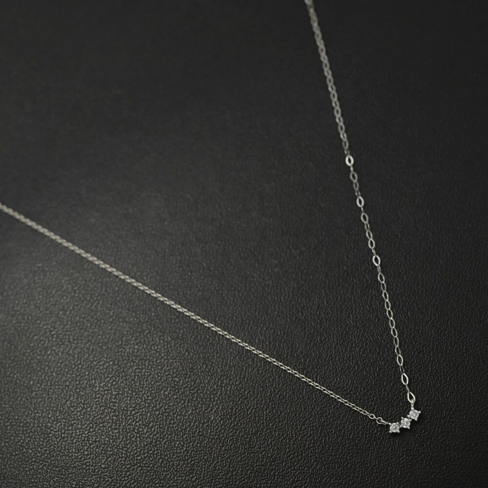 0.03 ct 3 P･ダイヤモンド ネックレス･ペンダント K 18 WG 750-1.1 g ホワイトゴールド プレゼント 記念日 ♀ S レディース 595862